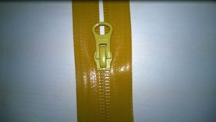 供应上海正品YKK尼龙/树脂/金属拉链-上海古川服饰